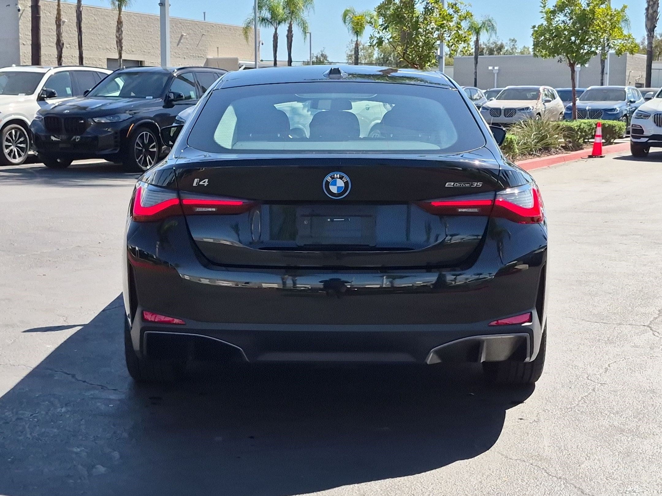 Used 2024 BMW i4 eDrive35 w/ Premium Package RWD image 9