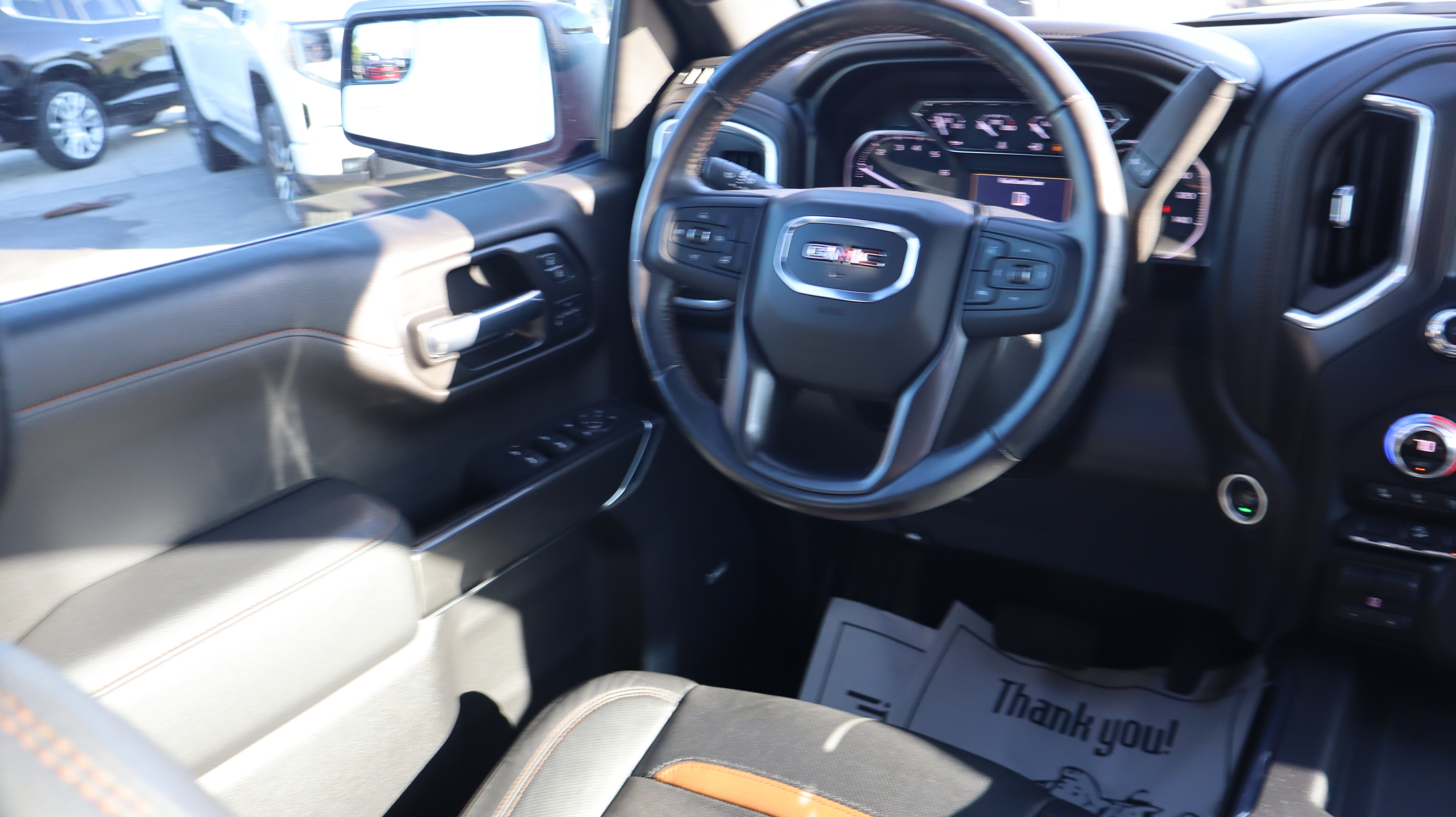 Used 2021 GMC Sierra 1500 AT4 w/ AT4 Preferred Package AWD/4WD image 9