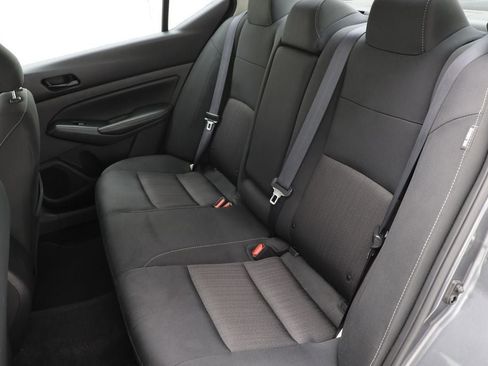 Used 2025 Nissan Altima 2.5 SV FWD image 11
