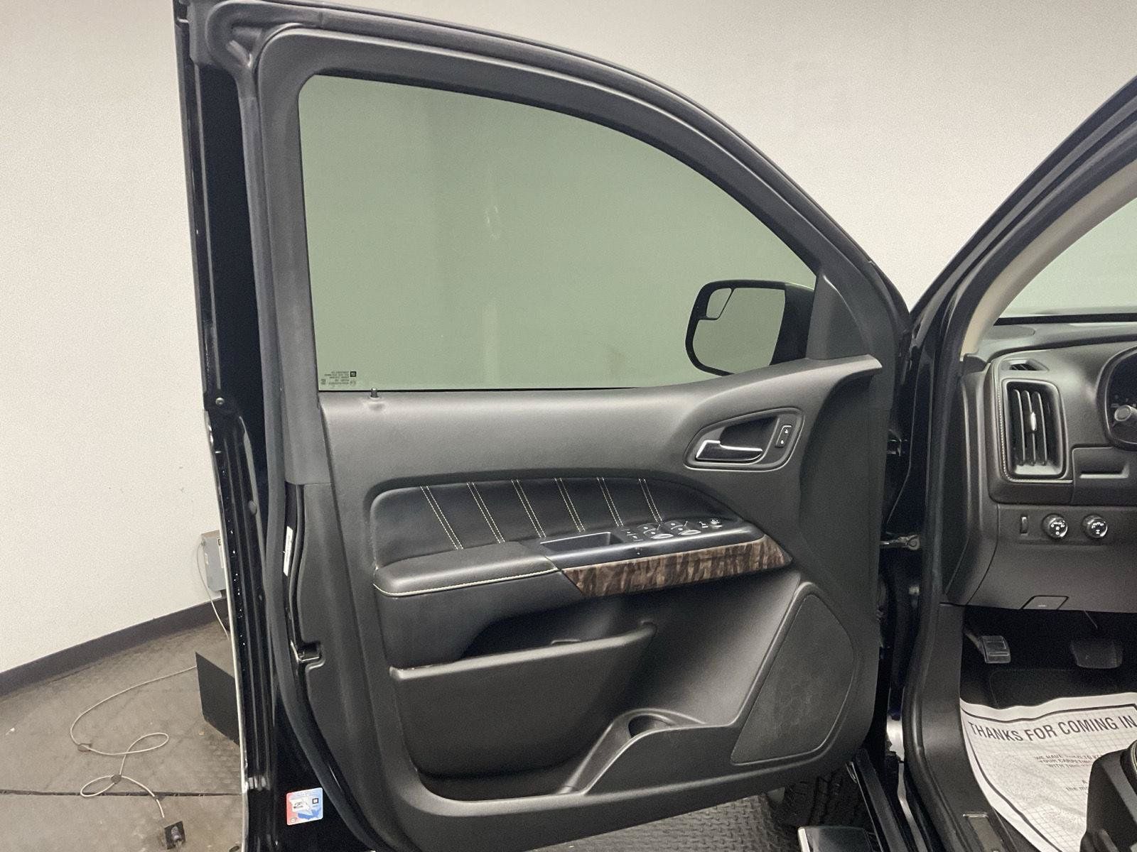 Used 2021 GMC Canyon Denali AWD/4WD image 9