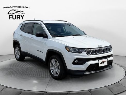 Used 2022 Jeep Compass Latitude AWD/4WD image 1