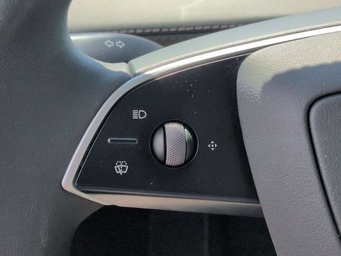 Used 2026 Tesla Model Y 2WD image 20