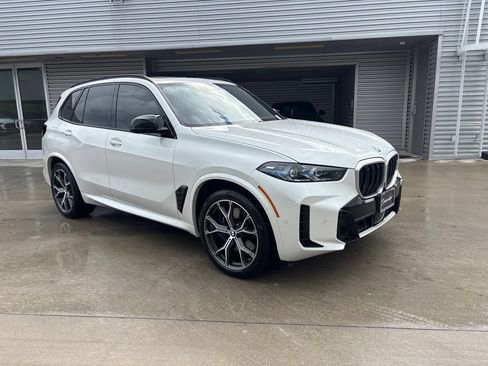 Used 2026 BMW X5 M60i AWD/4WD image 3