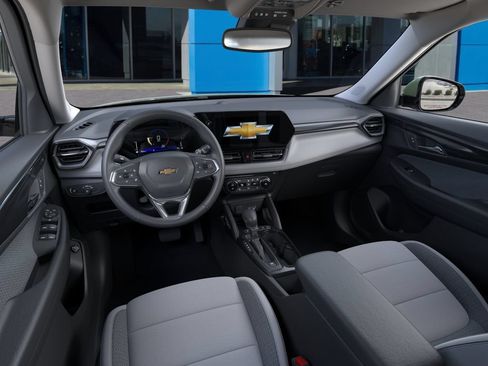New 2026 Chevrolet TrailBlazer LT w/ Convenience Package AWD/4WD image 15