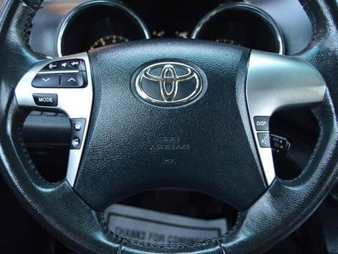 Used 2012 Toyota Highlander AWD image 20