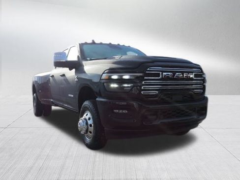 New 2026 RAM 3500 Laramie w/ Sport Appearance Package AWD/4WD image 6