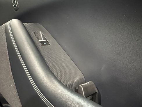 Used 2021 Ford Mustang Mach-E Select image 13