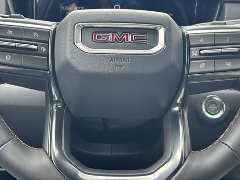 New 2026 GMC Terrain AT4 w/ LPO, Black Badging Package AWD/4WD image 27