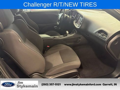 Used 2020 Dodge Challenger R/T RWD image 30