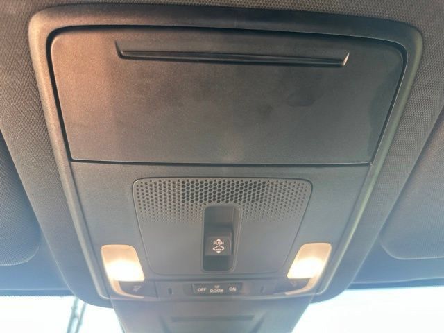 Used 2025 Honda CR-V Sport-L image 27