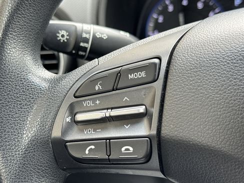 Used 2021 Hyundai Kona SE AWD/4WD image 18