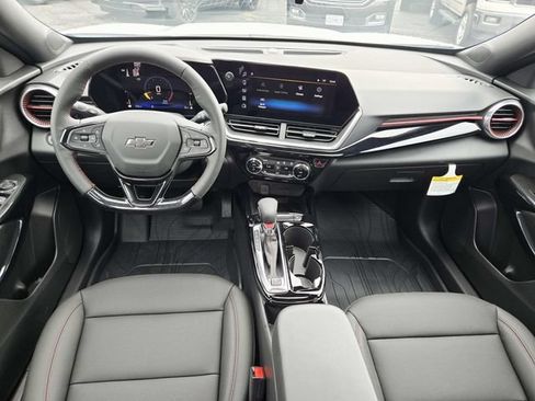 New 2026 Chevrolet Trax RS w/ Sunroof Package FWD image 7