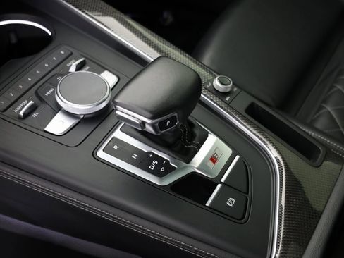 Used 2019 Audi S4 Premium Plus w/ Premium Plus Package image 6