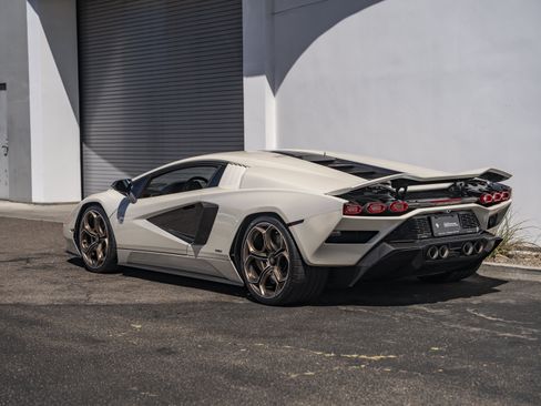 Used 2022 Lamborghini Aventador Countach AWD/4WD image 18