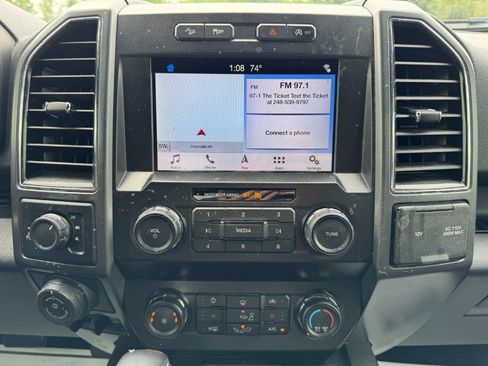 Used 2019 Ford F150 XLT w/ Equipment Group 302A Luxury AWD/4WD image 21