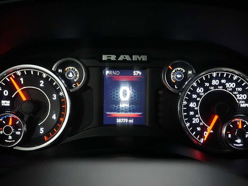 Used 2022 RAM 2500 Big Horn image 25