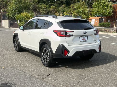 Certified 2024 Subaru Crosstrek 2.0i Premium image 7
