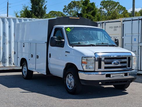 Used 2017 Ford E-350 and Econoline 350 Super Duty w/ Power Windows & Locks Group RWD image 2