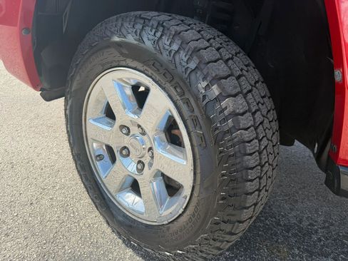 Used 2006 Jeep Commander Limited AWD/4WD image 18