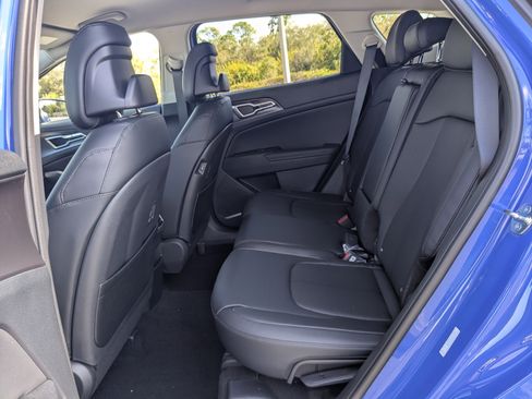 New 2026 Kia Sportage EX FWD image 16