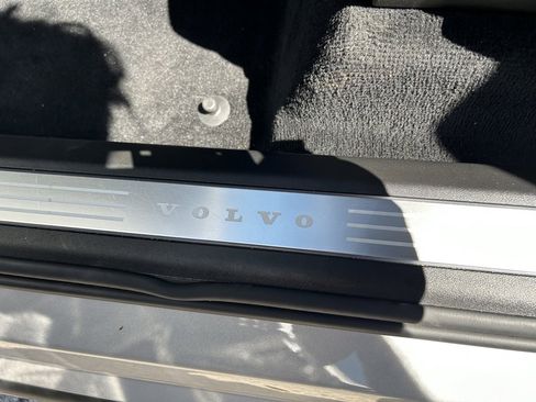 Certified 2024 Volvo XC90 B6 Plus w/ Protection Package Premier image 11