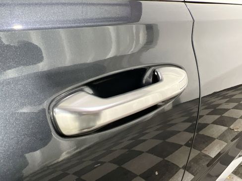 Used 2023 Hyundai Palisade Calligraphy image 15