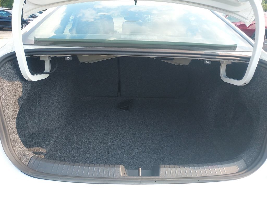 Used 2025 Volkswagen Jetta S FWD image 27