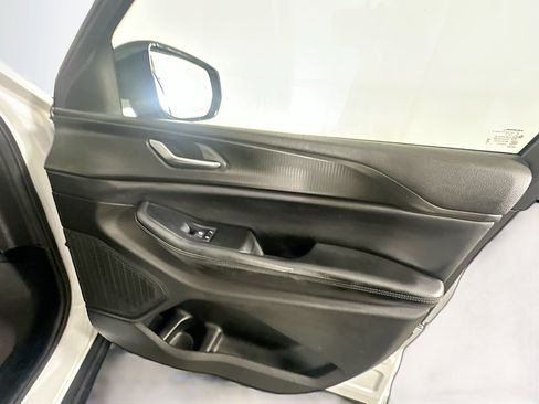 Used 2023 Jeep Grand Cherokee L Laredo RWD image 33