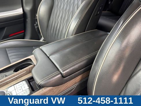 Used 2021 Genesis G90 5.0 Ultimate AWD/4WD image 12