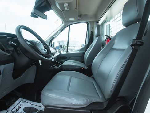 Used 2018 Ford Transit 250 138 RWD image 14