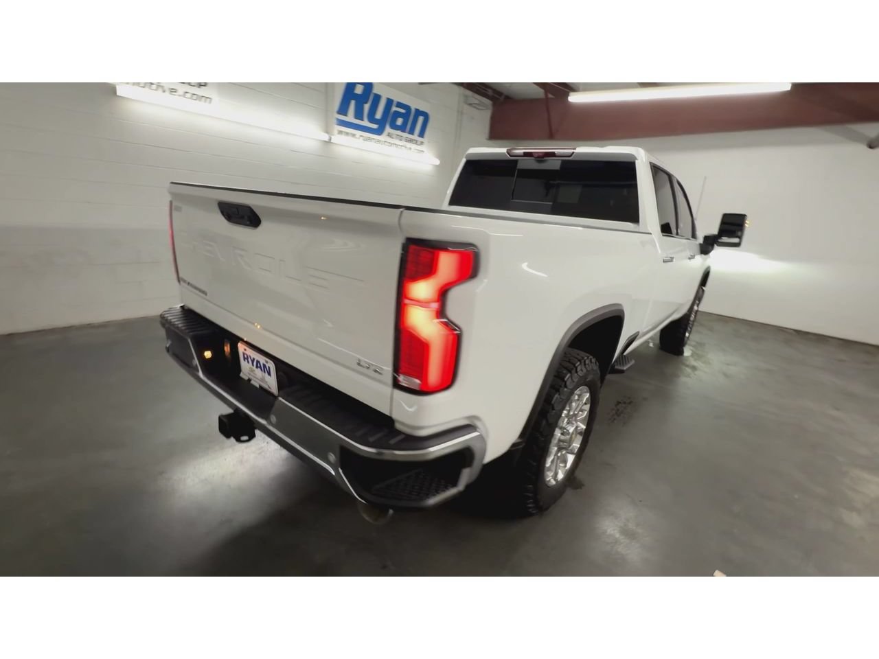 Certified 2025 Chevrolet Silverado 2500 LTZ w/ LTZ Premium Texas Edition AWD/4WD image 8
