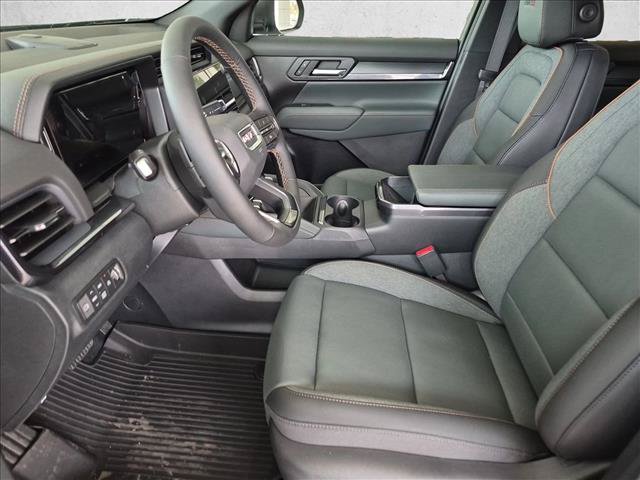 New 2027 GMC Terrain AT4 w/ Convenience Package III AWD/4WD image 4