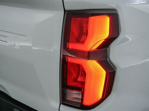 New 2025 Chevrolet Colorado LT w/ LT Convenience Package image 9