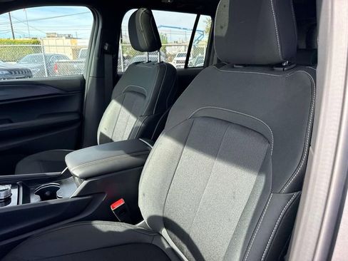 New 2025 Jeep Grand Cherokee Laredo X image 23