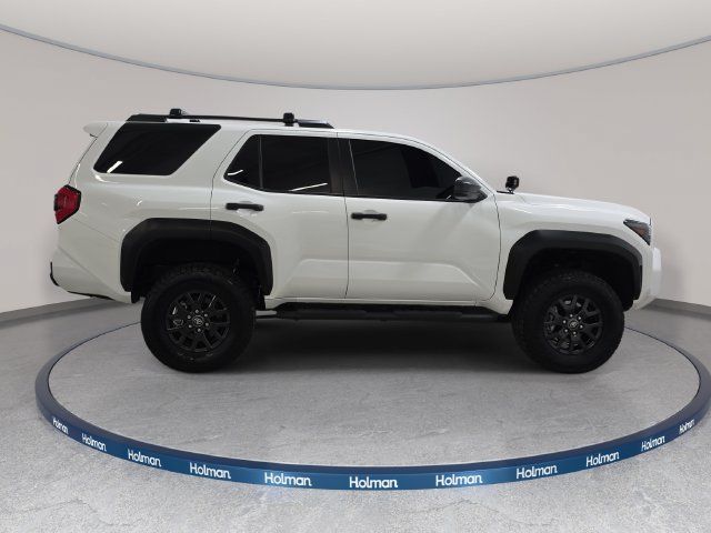 Used 2025 Toyota 4Runner SR5 AWD/4WD image 5