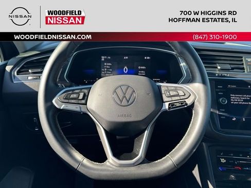 Used 2022 Volkswagen Tiguan SE image 41