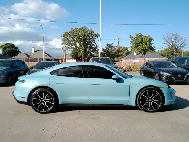 Used 2022 Porsche Taycan RWD image 5