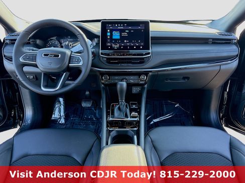 New 2026 Jeep Compass Latitude image 3