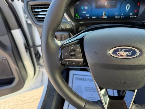 Used 2024 Ford Escape Platinum w/ Premium Technology Package image 37