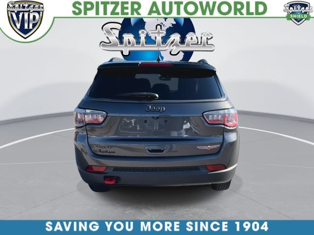 Used 2018 Jeep Compass Trailhawk w/ Cold Weather Group AWD/4WD image 7