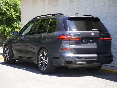 Used 2022 BMW X7 M50i AWD/4WD image 5