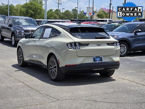 Certified 2025 Ford Mustang Mach-E Premium RWD image 5