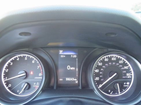 Certified 2021 Toyota Camry SE image 35