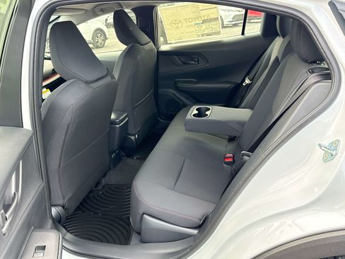 New 2026 Toyota Prius Plug-In Hybrid FWD image 10
