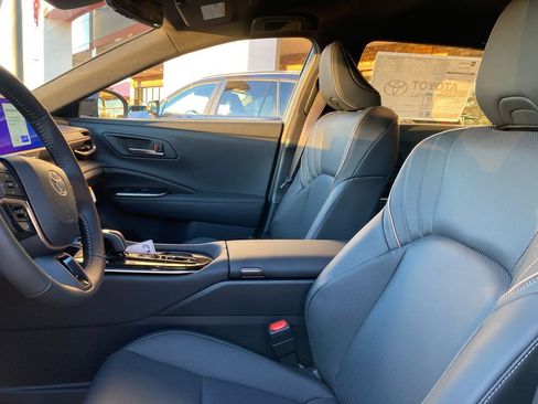 New 2026 Toyota Crown Signia image 2