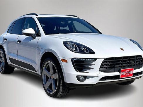 Used 2017 Porsche Macan Base image 1