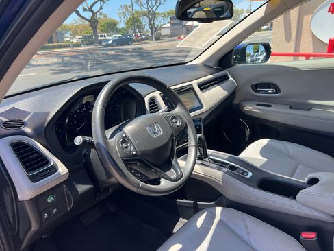 Used 2017 Honda HR-V EX-L image 14