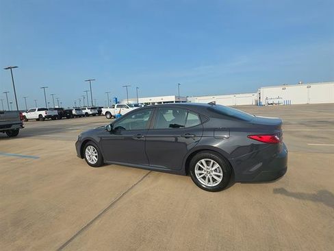 Used 2025 Toyota Camry LE FWD image 3