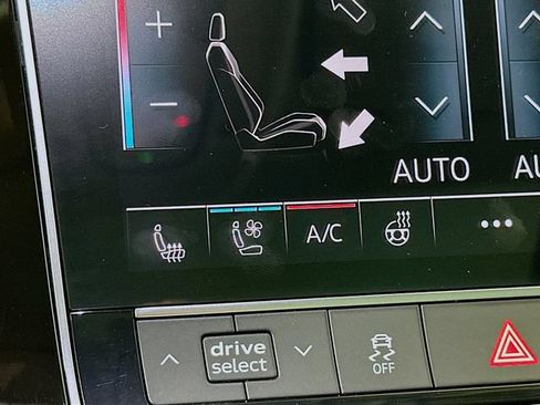 Used 2020 Audi Q7 3.0T Premium Plus AWD/4WD image 25