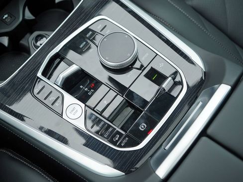 New 2026 BMW X5 xDrive50e w/ M Sport Package image 19